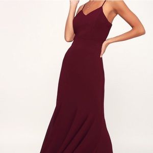 Lulu’s Chiffon Burgundy Maxi Dress - Size XS